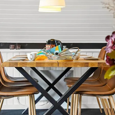 C11204-hemmet-bowleren-1 *