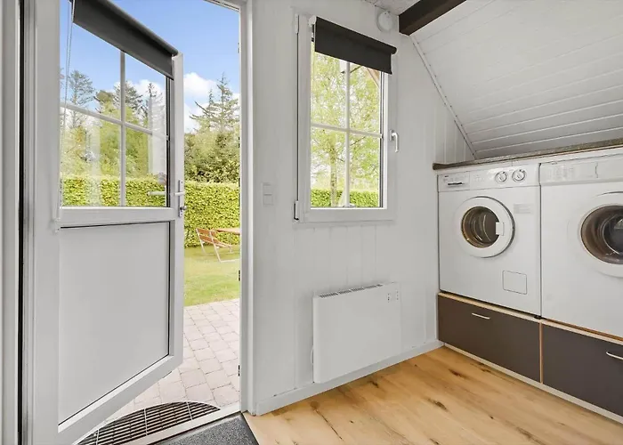 Nyaraló C11204-hemmet-bowleren-1