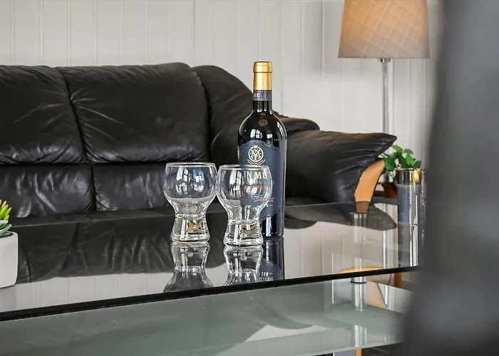 C11204-hemmet-bowleren-1 Nyaraló *