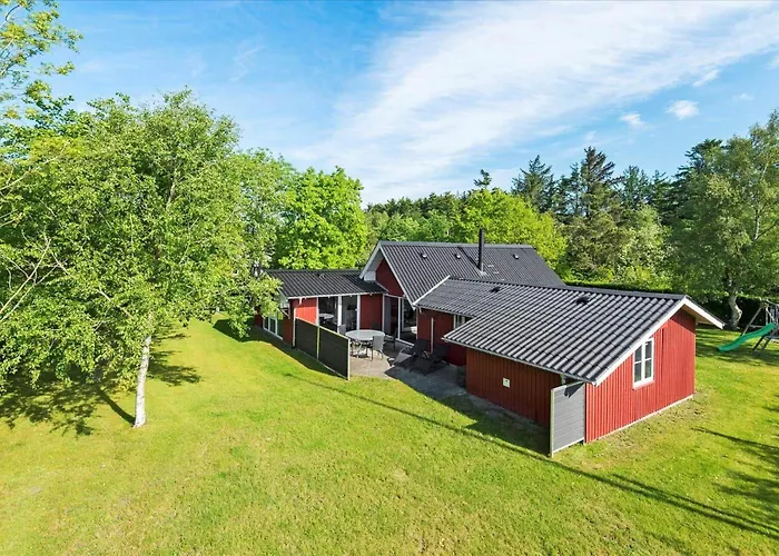 C11204-hemmet-bowleren-1 Nyaraló *